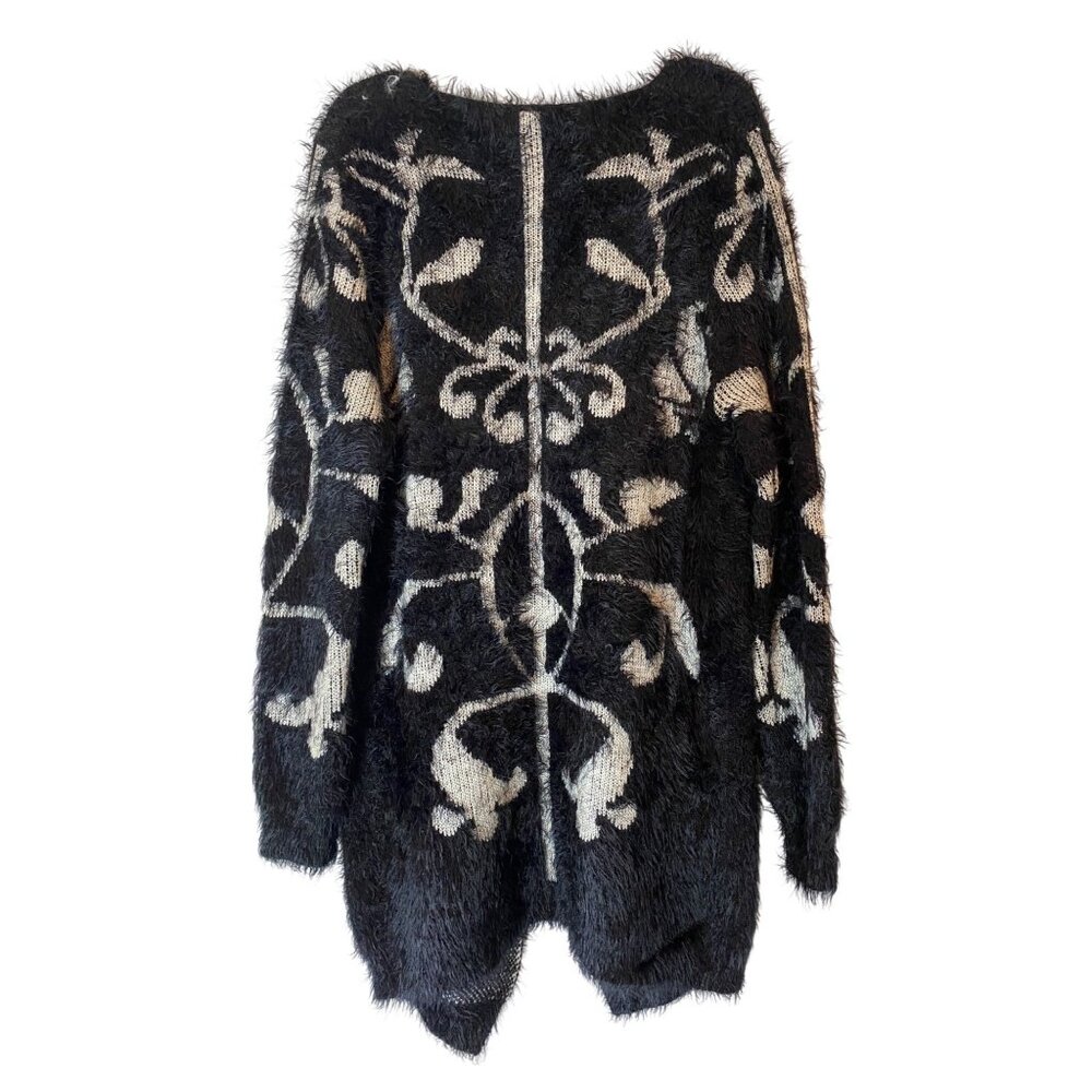 Lanalee Black & White Fuzzy Knit Floral Open Cardigan Sweater Medium - Picture 2 of 10